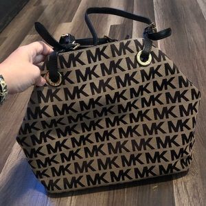 Great condition Michael Kors bag